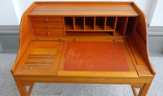 Image 1 of bureau in Oregon Pine van Andreas Hansen voor Hadsten Träindustri