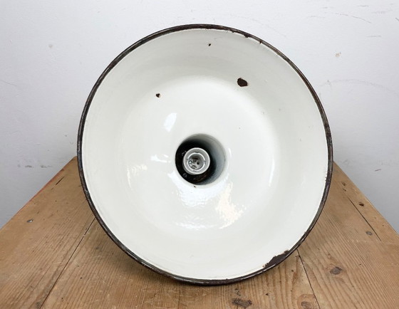 Image 1 of Industrielle Fabriklampe aus grünem Emaille mit gusseisernem Aufsatz, 1960er Jahre