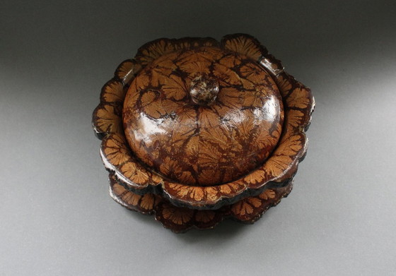 Image 1 of Boîte en bois exceptionnelle avec couvercle et petite assiette, vintage faite à la main