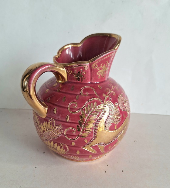 Image 1 of Brocca in ceramica d'epoca Jemappes Faïencerie Belgio con favolosi animali e motivi floreali.