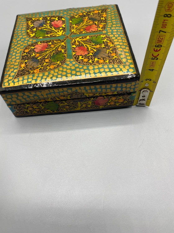 Antique Lacquered Wooden Box – Polychrome and Gilded Floral Design – Handmade, circa – Decorative Objects (photo 6 of 6)