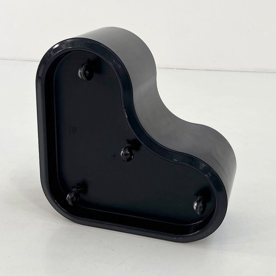 Cache-pot ondulé Crescendo sur roulettes par Isao Hosoe pour Bilumen, années 1970 – Cache pots, Plastic (photo 6 of 7)