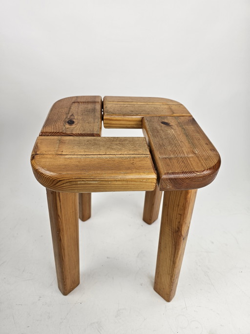 Stool made of pine by Olof Ottelin for Finnsauna Lagerholm