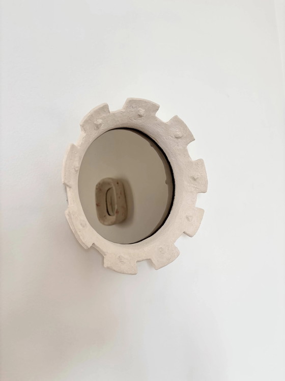 Zeitgenössischer französischer Keramikspiegel, "Gioielli" von Renzo Maar., Glas, Weiß, Brutalist (Foto 5 von 12)