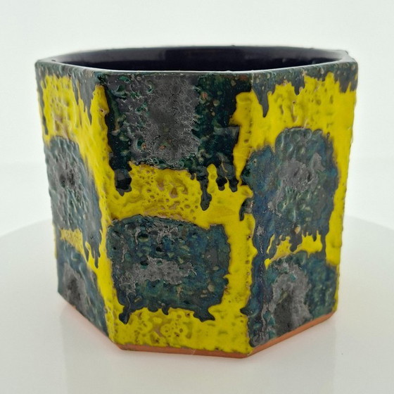 Image 1 of Maceta decagonal amarilla Marei | 20-2