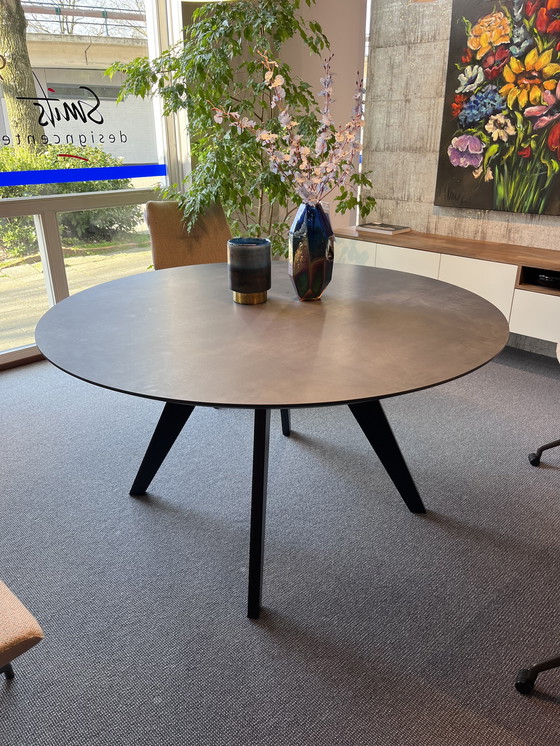 Image 1 of Table de salle à manger ronde Space From The Brand Metaform