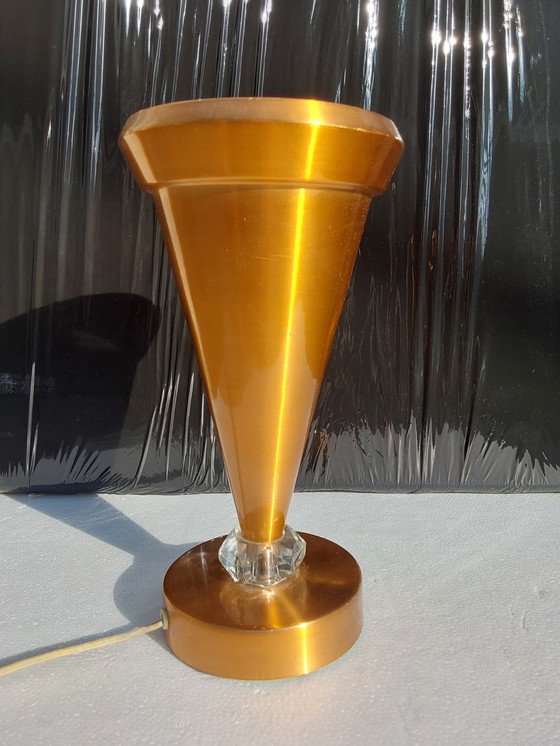 Image 1 of Chalice shape table lamp gold color spot lamp