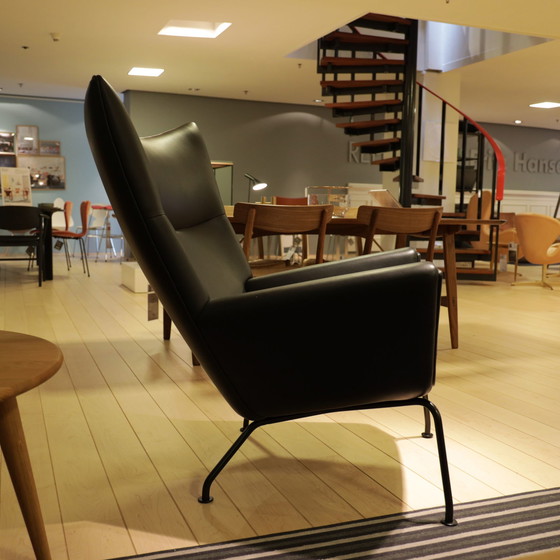 Image 1 of Poltrona ad ala Carl Hansen CH445