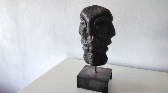 Image 1 of Image 4 visages