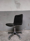 2 chaises de bureau Swissform en chrome et cuir noir de Sitag, années 1970