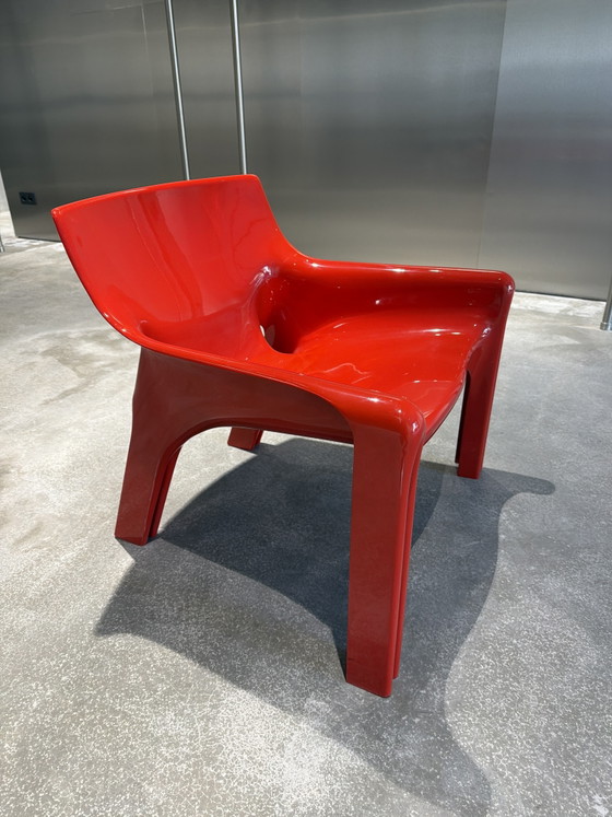 Fauteuil Artemide Vicario de Vico Magistretti, 1970 – Plastic, Fiberglass (photo 7 of 7)