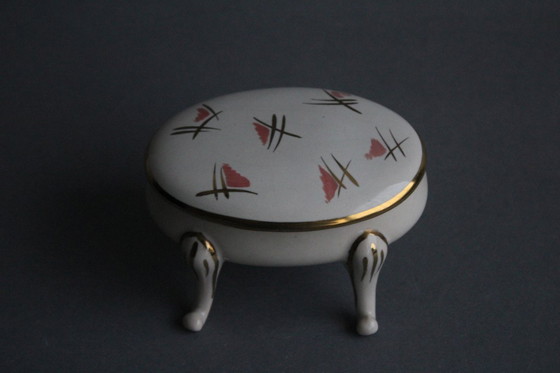 Image 1 of Vintage porcelain jewelry box, hand-painted, with lid, on 4 tall legs, 1950s/60s
