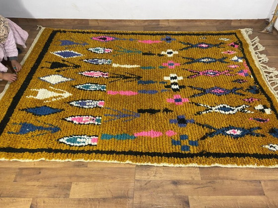 Image 1 of Handwoven Moroccan Berber Rug: Geometric Wool Carpet 3x2m