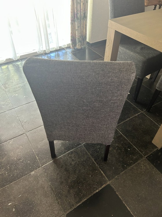 Oak-colored dining table with 4 chairs (as good as new) – Dining chairs, Textile (photo 3 of 5)