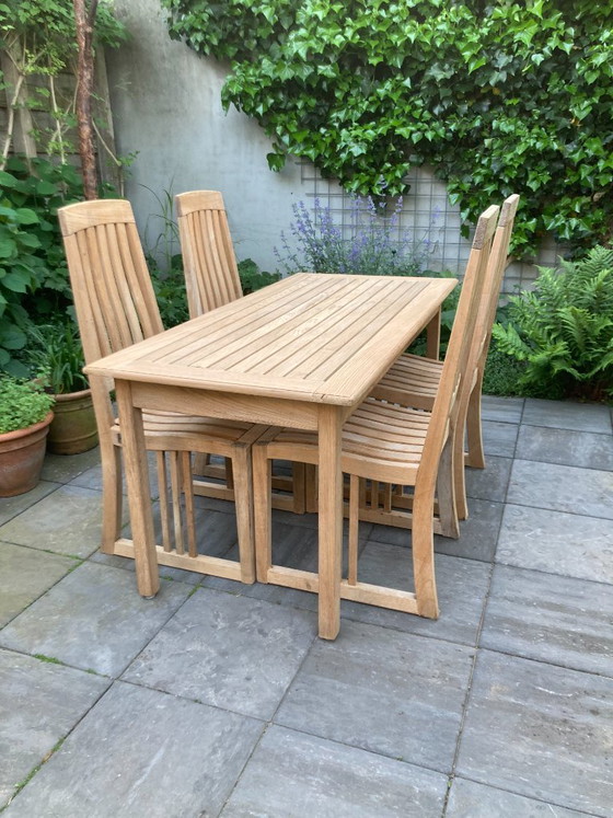 Image 1 of Compact set of garden table and 4 chairs, Premium Gloster quality