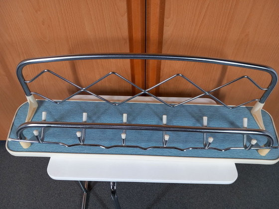 Appendiabiti di design vintage degli anni '50/'60 – Metallo, Plastica (photo 6 of 7)