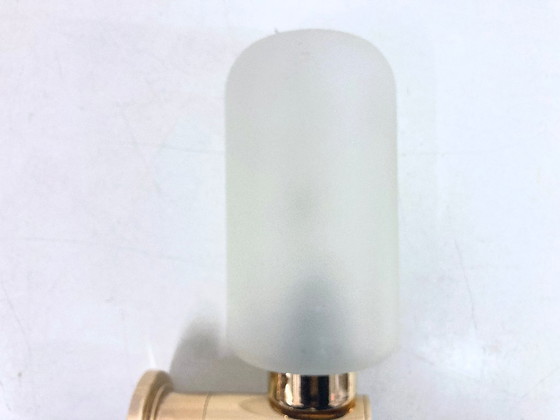 Image 1 of Dos apliques de pared de Keuco, fabricados en metal chapado en oro y cristal.