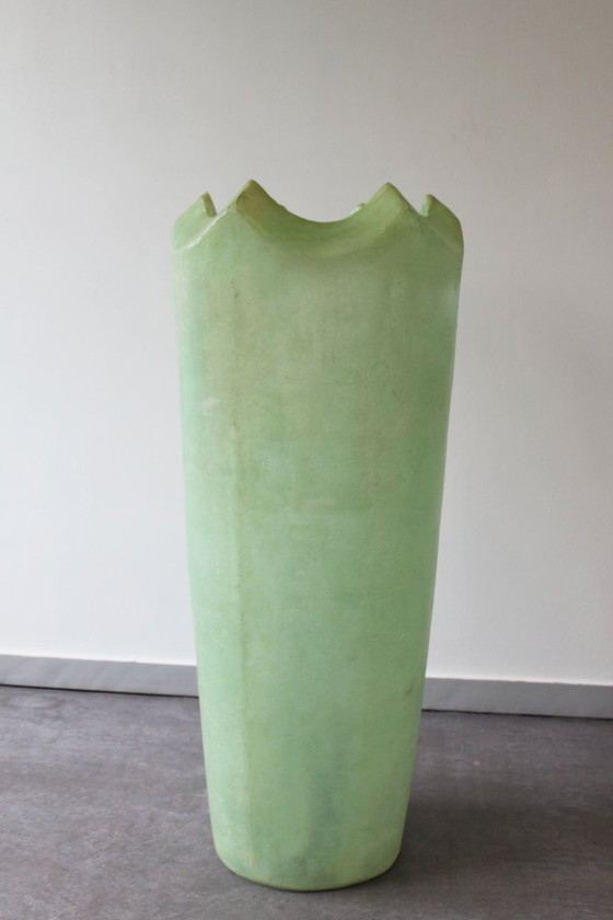 Image 1 of Page 1 Set of 3 giant sculptural vases – Fiberglass – Unique piece