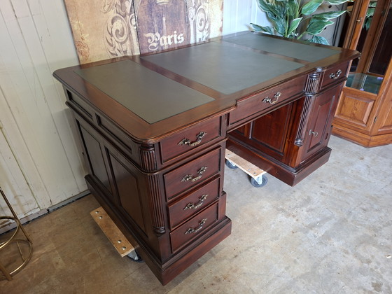 Image 1 of Scrittoio classico inglese bifronte, tavolo da scrittura, mobile da scrivania di dimensioni 150x90 cm e altezza 80 cm.