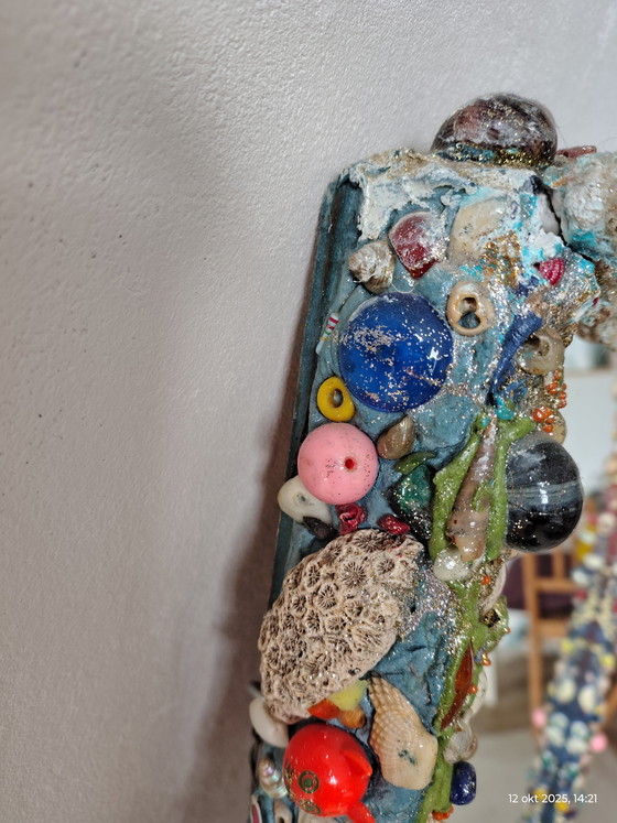 Image 1 of mirror with shell rim