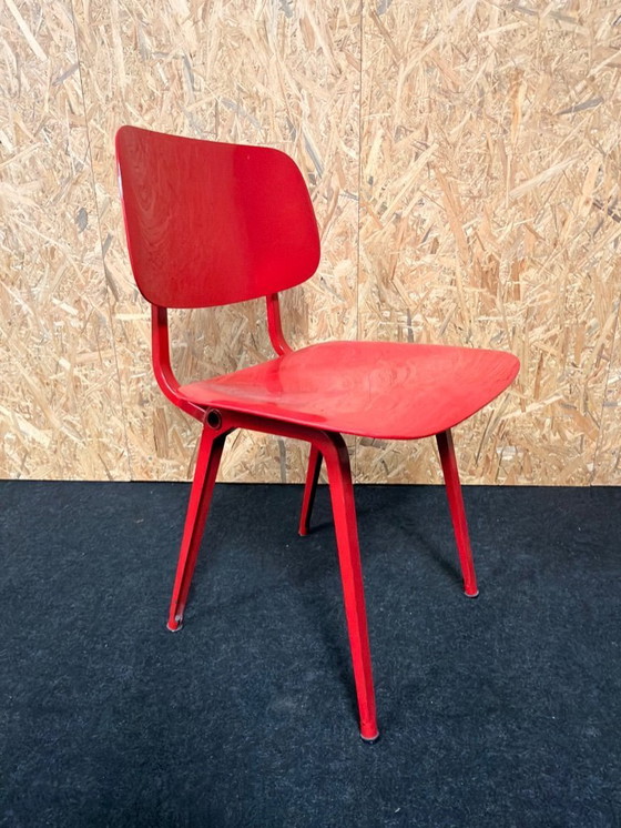 Image 1 of Ahrend de Cirkel Revolt chair