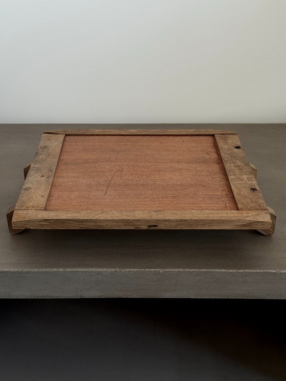 Image 1 of Vintage handgemaakte spiegeldienblad van onbewerkt hout en metaal - ongesigneerd brutalistisch ontwerp