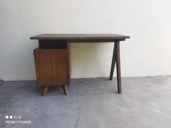 Image 1 of PIERRE JEANNERET 1896-1967 escritorio administrativo de chandigarh