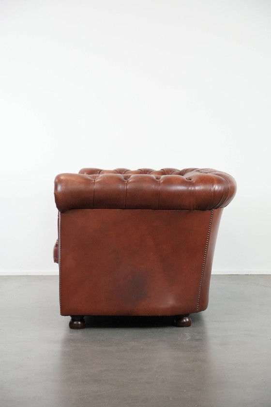 Image 1 of Sofá Chesterfield clásico de piel de vaca marrón de estilo inglés