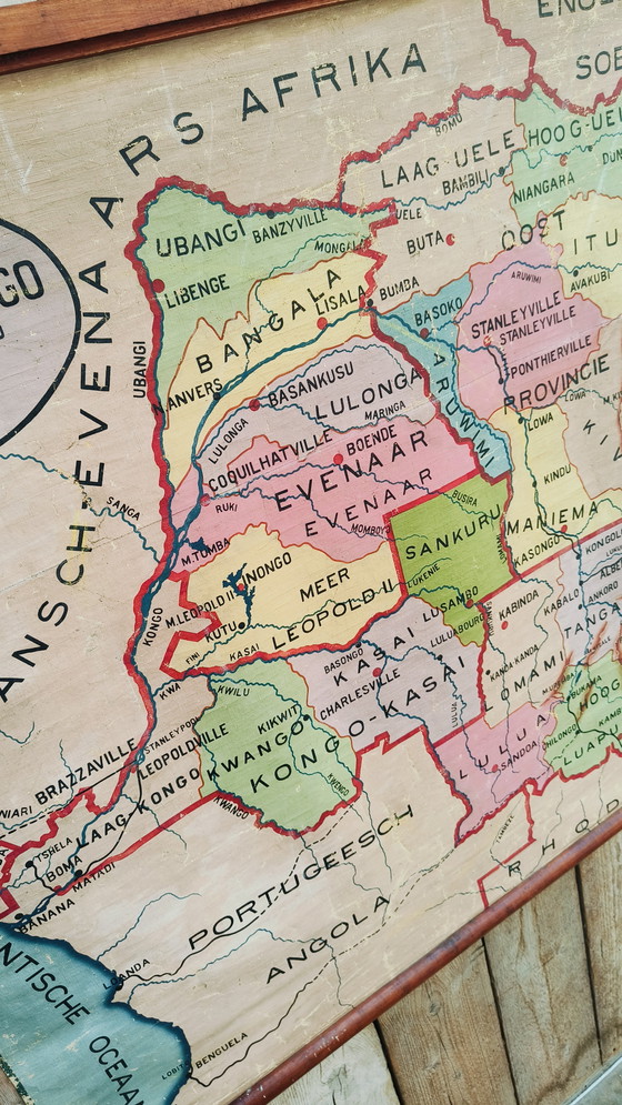 Image 1 of Antiguo mapa escolar antiguo pintado a mano Congo Belga Africa