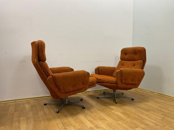 Image 1 of Set van 2 retro draaibare fauteuils, Gerald Neusser, jaren 70, Tsjechoslowakije