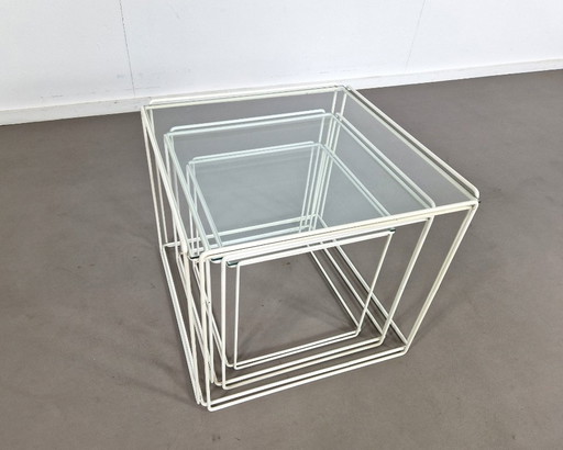Max Sauze | Isocele Nesting Set – bijzettafels, Metal (photo 2 of 10)