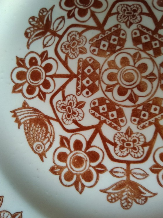 Image 1 of Wayfarer Vintage Design Kathie Winkle, 8 Cake Plates