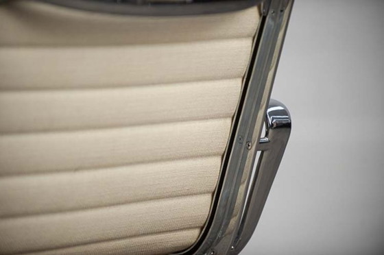 Image 1 of Herman Miller Ea116 - Poltrona modello vintage anni '70