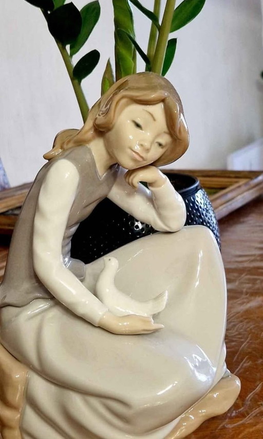 La fille à la colombe