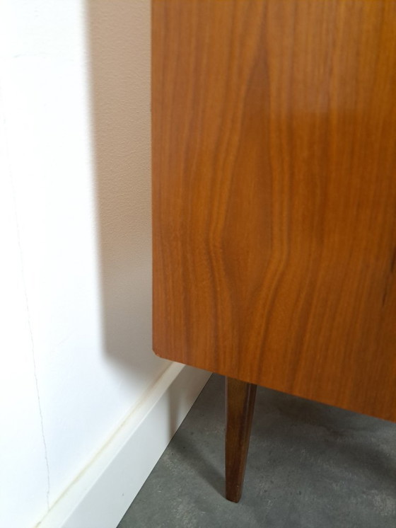 Image 1 of Aparador enchapado con barra giratoria y cajones, mueble bar