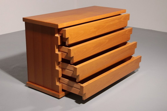 Image 1 of Italiaanse architectonische ladekast in essenhout