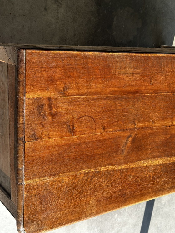 Cofre de roble de estilo provenzal francés del siglo XVIII – Fabrication Artisanale 18 e siècle, Aparadores (photo 3 of 14)