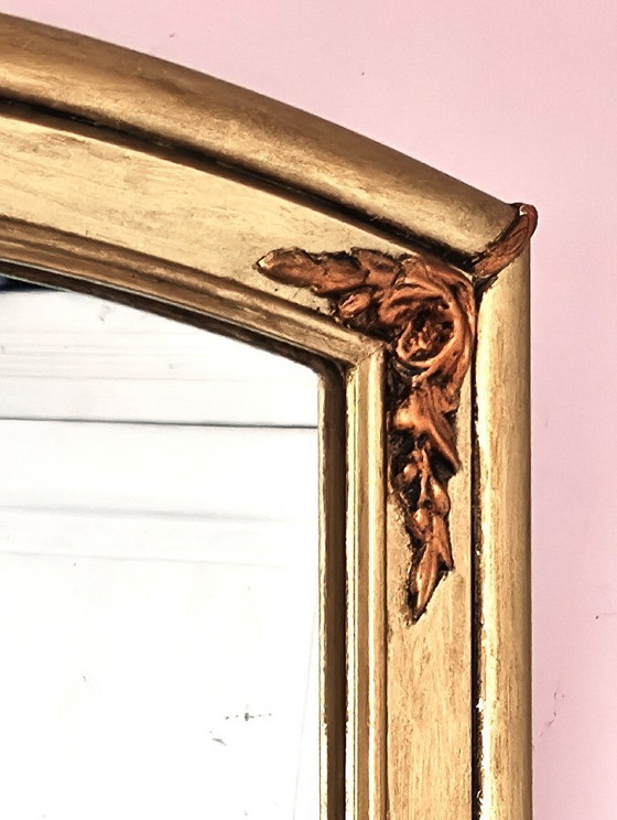 Miroir art déco au cadre en bois doré aux décorations florales – Wood (photo 3 of 10)