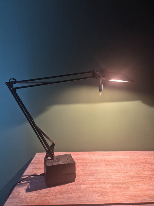 Phasenschreibtischlampe