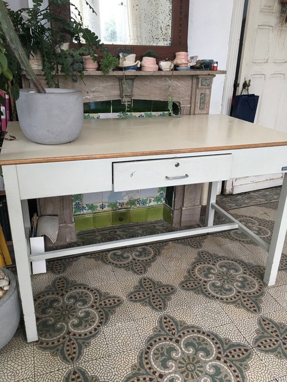 Image 1 of Großer Industrieschreibtisch