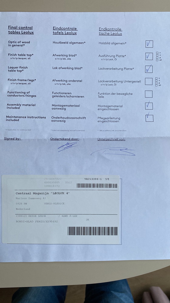 Image 1 of Dining room table Leolux type Bondi