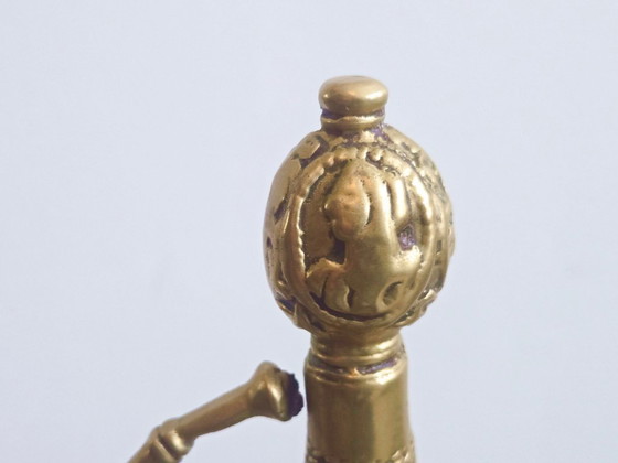 Image 1 of Posacenere vintage anni '70 a forma di spada, in ottone e bronzo dorato.