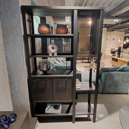 Henders & Hazel Ridgefield roomdivider