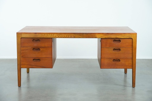 Bureau design allemand vintage des années 1960, signé Hartmunt Lohmeyer pour Wilkhahn, avec 6 tiroirs.