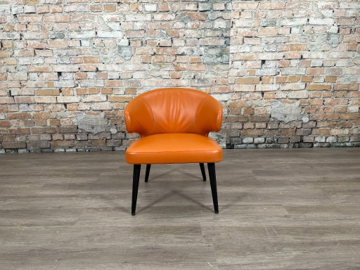 Minotti Aston Sessel – Oranges Leder | Rodolfo Dordoni