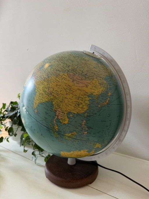 Vintage-Globus Weltkugel