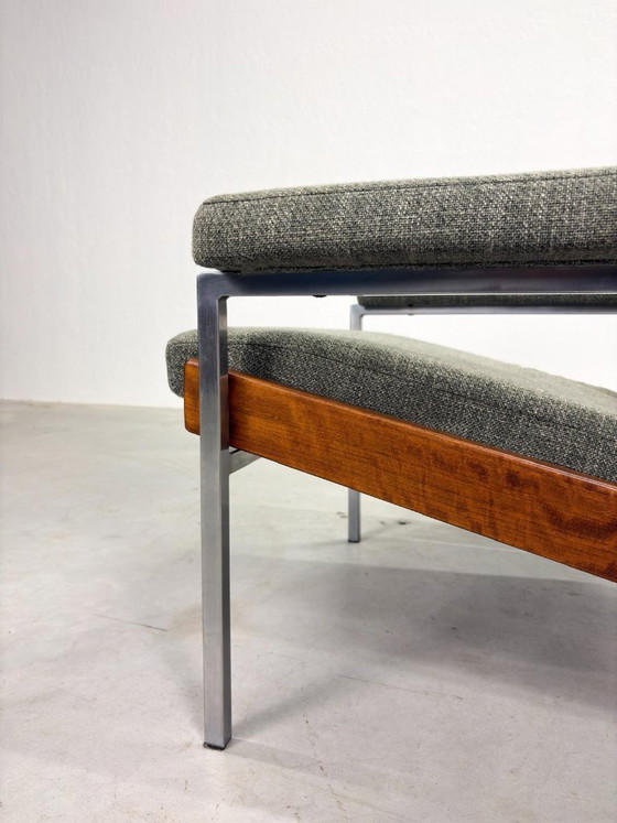 Image 1 of 'Lotus' Dames Fauteuil van Rob Parry voor Gelderland