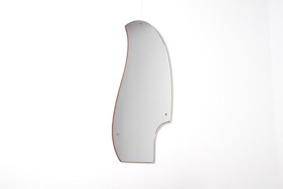 Image 1 of Cómoda baja de teca de mediados de siglo con espejo – Cómoda danesa de estilo lowboy, década de 1950