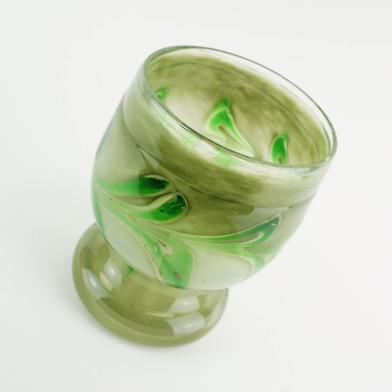 Image 1 of Vintage glazen vaas van Erwin Eisch, in verschillende tinten groen en helder glas.