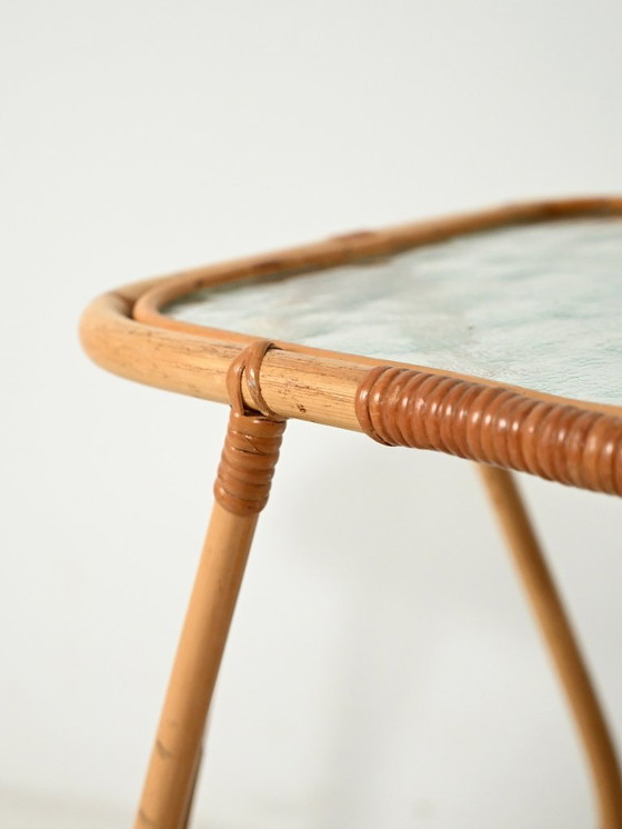 Image 1 of Mesa de centro de bambú con vidrio esmerilado